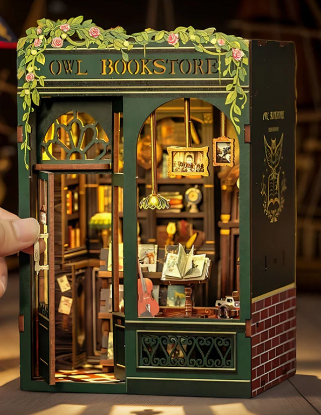 DIY Book Nook Kit: Owl Bookstore